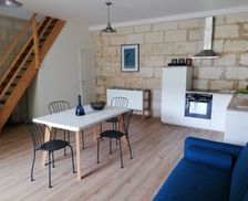 France Nouvelle-Aquitaine FRONSAC vacation rental compare prices direct by owner 4289116