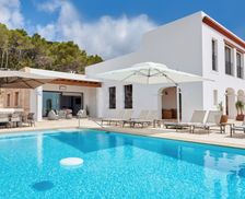 Spain PM Santa Eulalia del Río vacation rental compare prices direct by owner 4286008