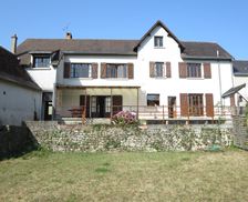 France Centre-Val De Loire Lurais vacation rental compare prices direct by owner 4966798