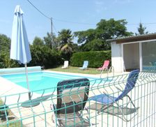 France Nouvelle-Aquitaine Douzillac vacation rental compare prices direct by owner 5416709