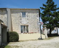 France Nouvelle-Aquitaine Saint-Just-Luzac vacation rental compare prices direct by owner 4056553