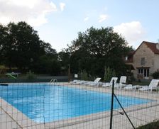 France Nouvelle-Aquitaine Thenon vacation rental compare prices direct by owner 4703188