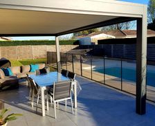 France Nouvelle-Aquitaine Izon vacation rental compare prices direct by owner 4713302