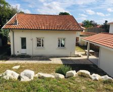 France Nouvelle-Aquitaine Soulac-sur-Mer vacation rental compare prices direct by owner 3873614