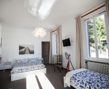 Italy Lombardia Moltrasio vacation rental compare prices direct by owner 4289019