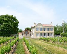 France Nouvelle-Aquitaine Saint-Christoly-Médoc vacation rental compare prices direct by owner 4169331