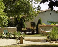 France Nouvelle-Aquitaine Paizay-Le-Tort vacation rental compare prices direct by owner 4381786