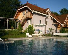 France Auvergne-Rhone-Alpes AIGUEBELETTE LE LAC vacation rental compare prices direct by owner 4396003