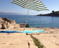 Croatia  Vrboska vacation rental compare prices direct by owner 4033098