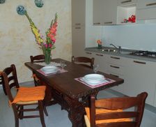 Italy Piedmont Castell'Alfero vacation rental compare prices direct by owner 4032320