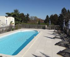 France Nouvelle-Aquitaine La Roche-Posay vacation rental compare prices direct by owner 6666482