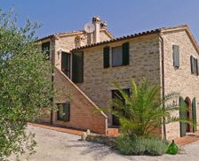 Italy Marche cupramontana vacation rental compare prices direct by owner 5077459