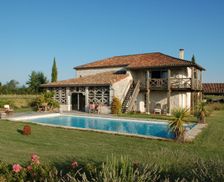 France Nouvelle-Aquitaine Layrac vacation rental compare prices direct by owner 34943990