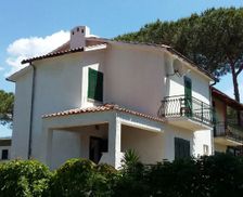 Italy Campania Cellole località Baia Domizia vacation rental compare prices direct by owner 4636961