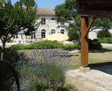 France Nouvelle-Aquitaine Mirambeau vacation rental compare prices direct by owner 4082419