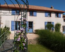 France Pays de la Loire LA ROCHE SUR YON vacation rental compare prices direct by owner 4012979