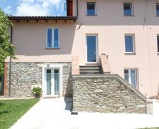 Italy Toscana Capanne-Prato-Cinquale vacation rental compare prices direct by owner 5009316