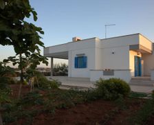 Italy Puglia Ostuni Mare vacation rental compare prices direct by owner 3959864