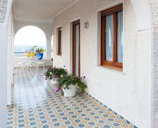 Italy Sicily Altavilla Milicia, Torre Colonna-Sperone vacation rental compare prices direct by owner 13159302