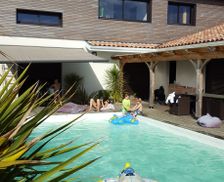 France Nouvelle-Aquitaine Lacanau vacation rental compare prices direct by owner 4173182