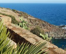 Italy Sicily Pantelleria vacation rental compare prices direct by owner 6721994