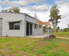 Australia QLD Burrum Heads vacation rental compare prices direct by owner 6570065