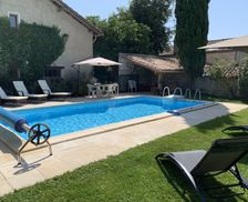 France Nouvelle-Aquitaine Plaisance vacation rental compare prices direct by owner 4975056