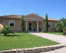 France Occitanie Roquemaure vacation rental compare prices direct by owner 3949709