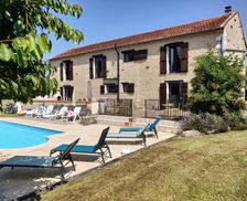 France Nouvelle-Aquitaine Aulnay vacation rental compare prices direct by owner 4297520