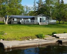 Canada Ontario Carrying Place vacation rental compare prices direct by owner 411202