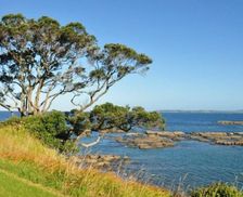 New Zealand Leigh Matheson Bay vacation rental compare prices direct by owner 6693922