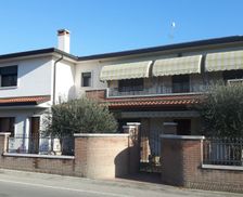 Italy Veneto Camponogara vacation rental compare prices direct by owner 4073780