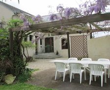 France Pays De La Loire Denée vacation rental compare prices direct by owner 6637765