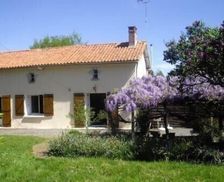 France Pays De La Loire Marillet vacation rental compare prices direct by owner 4935720