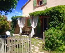 France Provence-Alpes-Côte-D’Azur Saint-Saturnin-Lès-Avignon vacation rental compare prices direct by owner 3890994