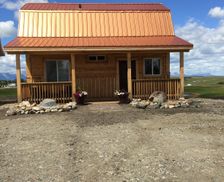 Canada Alberta Mountain View vacation rental compare prices direct by owner 418456