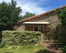 France Pays de la Loire Le Poiré-sur-Vie vacation rental compare prices direct by owner 4110021