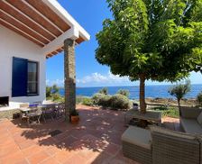 Spain Catalonia Cadaqués vacation rental compare prices direct by owner 3907424