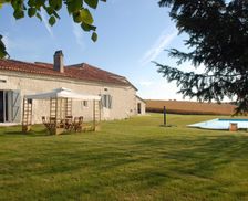 France Nouvelle-Aquitaine Cherval vacation rental compare prices direct by owner 4095375