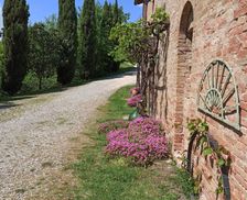 Italy Tuscany Siena vacation rental compare prices direct by owner 4272098