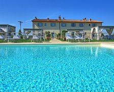 Italy Tuscany Toiano vacation rental compare prices direct by owner 4214426