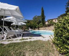 Italy Tuscany Castelnuovo di Val di Cecina vacation rental compare prices direct by owner 4265292