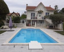 France Provence-Alpes-Côte-D’Azur Avignon vacation rental compare prices direct by owner 4907798