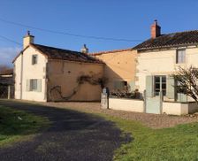 France Nouvelle-Aquitaine La Chapelle-Bâton vacation rental compare prices direct by owner 6103602