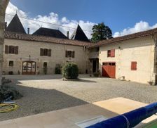 France Nouvelle-Aquitaine Aujac vacation rental compare prices direct by owner 9434487