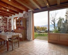 Italy Veneto Torri del Benaco/Albisano vacation rental compare prices direct by owner 3960936