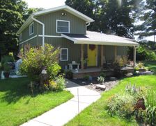 United States Iowa LE CLAIRE vacation rental compare prices direct by owner 2674337