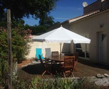 France Nouvelle-Aquitaine Breuillet vacation rental compare prices direct by owner 4344717