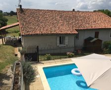 France Nouvelle-Aquitaine Pérignac vacation rental compare prices direct by owner 5285998