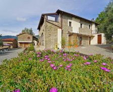 Italy Tuscany PONTREMOLI (MS) vacation rental compare prices direct by owner 4863060